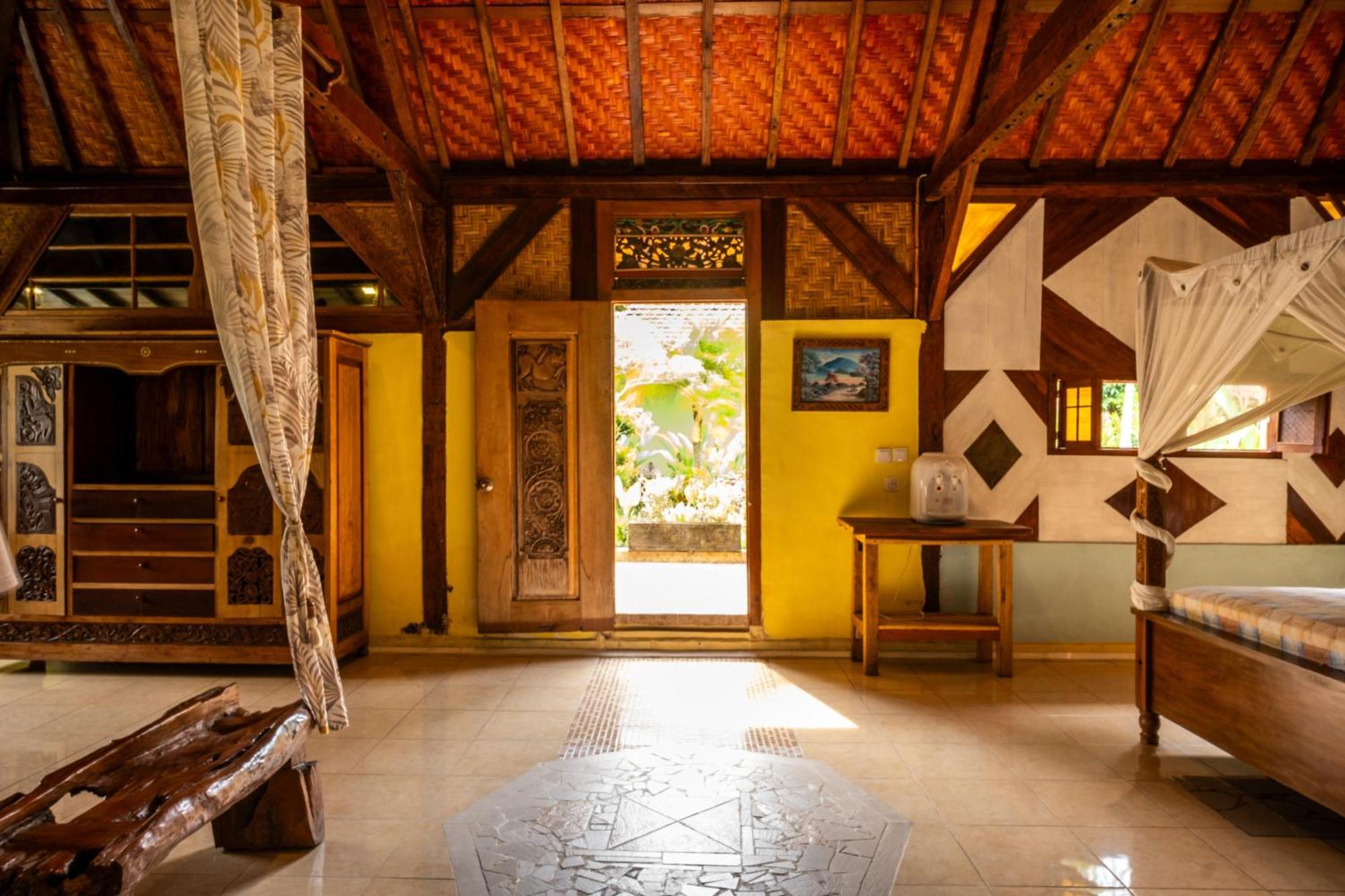 Lombok Stanley Garden Villas Montongbuwoh Exterior photo