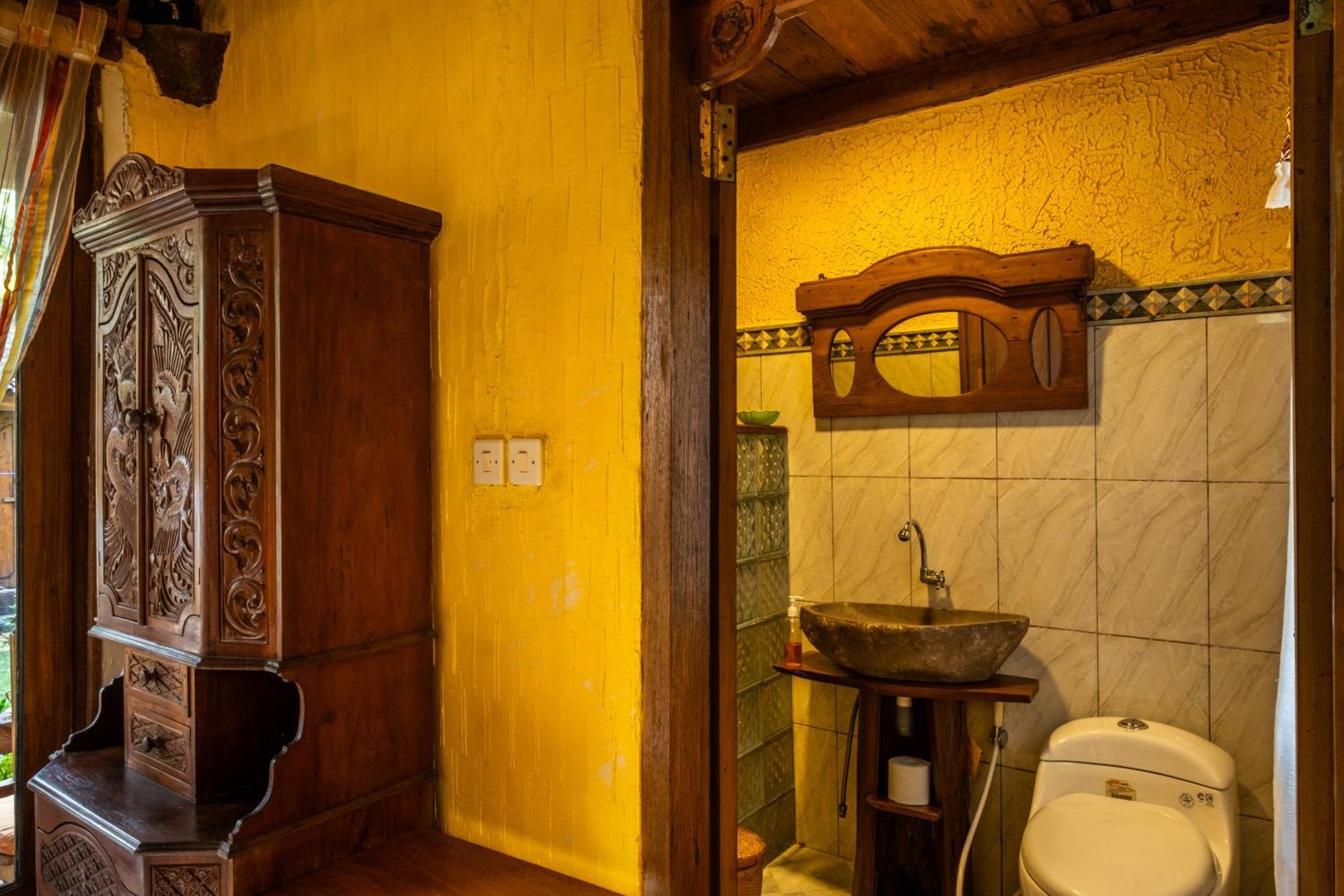 Lombok Stanley Garden Villas Montongbuwoh Exterior photo